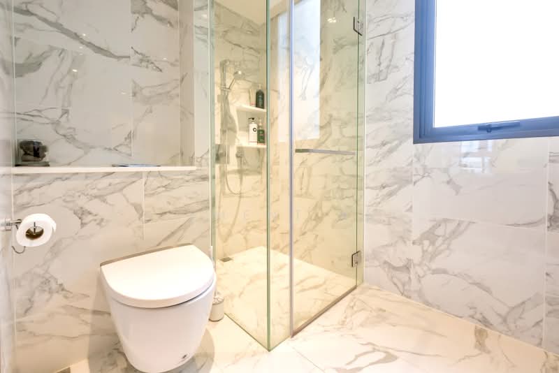 Parc Botannia, 10 Fernvale Street, 5 Bedrooms, 1,453 sqft, Condominium For Sale, by Clement Ang, 500210819 - Bathroom - PropertyGuru.com.sg