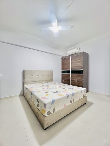 144 Tampines Street 12, 144 Tampines Street 12, Room Rental, 180 sqft, HDB Flat For Rent, by Bernice Ho, 500210822 - Bedroom - PropertyGuru.com.sg