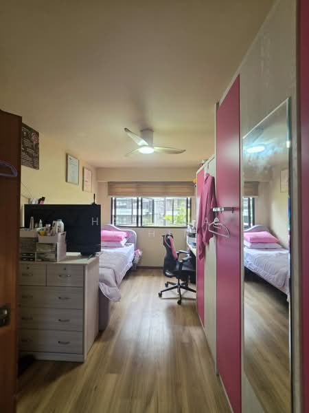 132A Canberra Crescent, 132A Canberra Crescent, 2 Bedrooms, 732 sqft, HDB Flat For Sale, by Haslina Tahir, 500210829 - Bedroom - PropertyGuru.com.sg