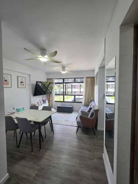132A Canberra Crescent, 132A Canberra Crescent, 2 Bedrooms, 732 sqft, HDB Flat For Sale, by Haslina Tahir, 500210829 - Living Room - PropertyGuru.com.sg