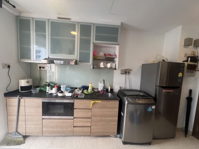Le Regal, 340 Geylang Road, 2 Bedrooms, 570 sqft, Apartment For Sale, by Lisa Liu, 500210834 - Kitchen - PropertyGuru.com.sg