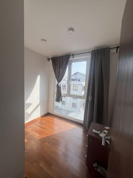 Le Regal, 340 Geylang Road, 2 Bedrooms, 570 sqft, Apartment For Sale, by Lisa Liu, 500210834 - Interior - PropertyGuru.com.sg