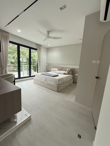 Semi-D at Pasir Panjang Road. Near Haw Par Villa MRT station, Pasir Panjang Road, 6 Bedrooms, 2,766 sqft, Semi-Detached House For Sale, by Wang Meifang (Fae), 500210840 - Bedroom - PropertyGuru.com.sg