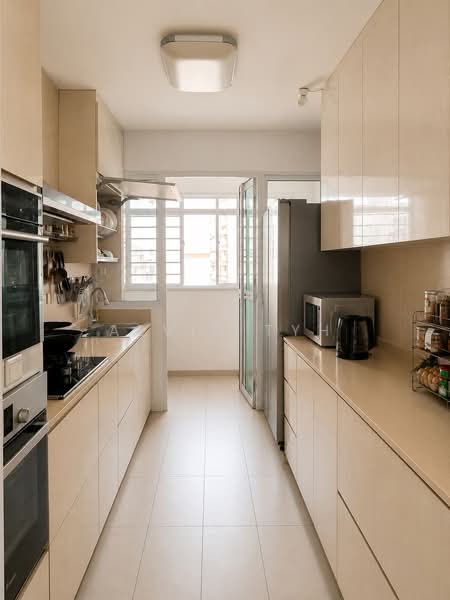 451B Bukit Batok West Avenue 6, 451B Bukit Batok West Avenue 6, 3 Bedrooms, 1,237 sqft, HDB Flat For Sale, by Alvin Tyh, 500210848 - Kitchen - PropertyGuru.com.sg