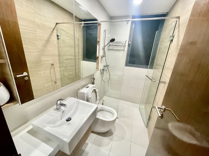 Foresque Residences, 107 Petir Road, Dairy Farm / Bukit Panjang / Choa Chu Kang, 3 Bedrooms, 1,270 sqft, Condominium For Sale, by Mike Wong, 500210851 - Bathroom - PropertyGuru.com.sg