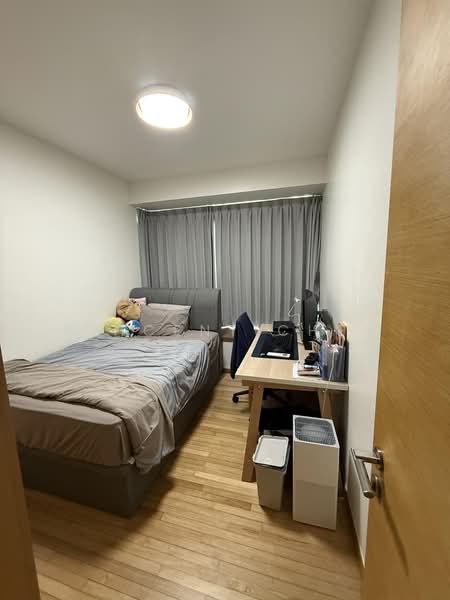 Casa Merah, 50 Tanah Merah Kechil Avenue, 4 Bedrooms, 1,378 sqft, Condominium For Rent, by Vincent Chen, 500210875 - Bedroom - PropertyGuru.com.sg