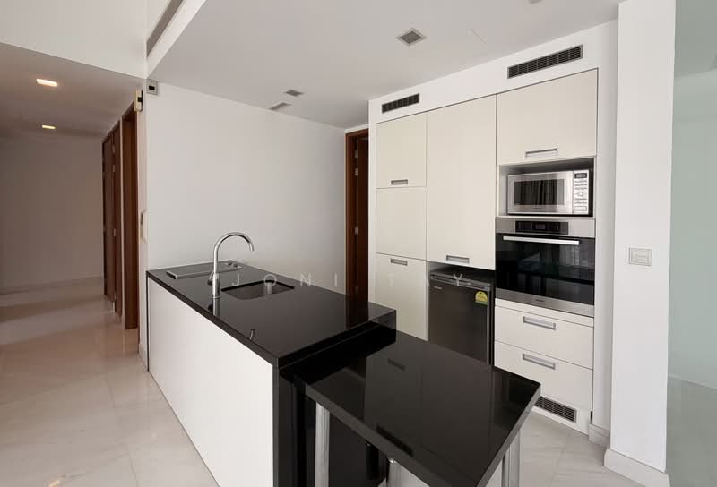 Saint Thomas Suites, 33 St Thomas Walk, 4 Bedrooms, 2,013 sqft, Condominium For Rent, by Joni Tay, 500210882 - Kitchen - PropertyGuru.com.sg