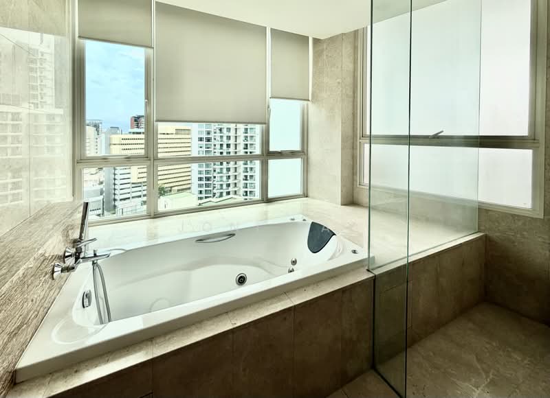 Saint Thomas Suites, 33 St Thomas Walk, 4 Bedrooms, 2,013 sqft, Condominium For Rent, by Joni Tay, 500210882 - Bathroom - PropertyGuru.com.sg