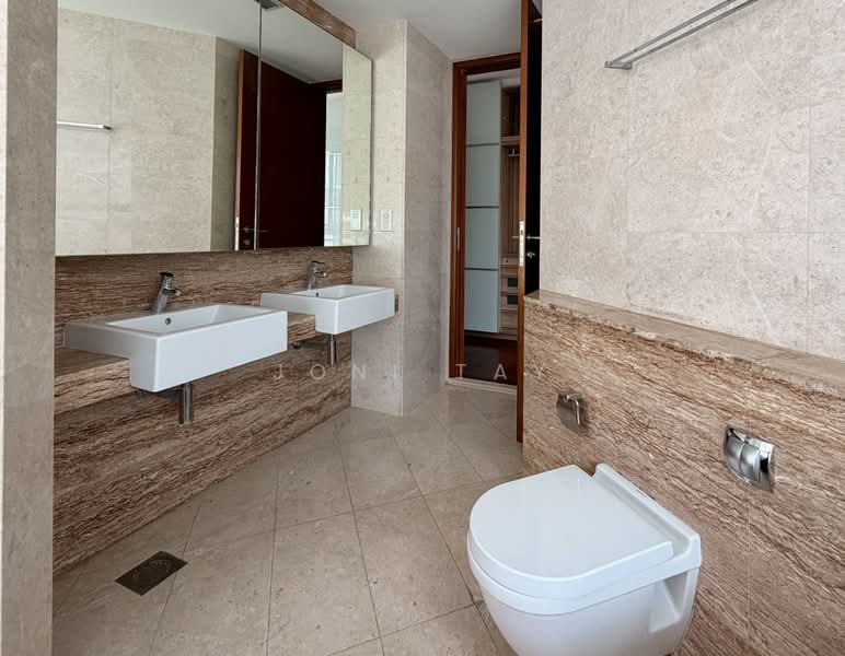 Saint Thomas Suites, 33 St Thomas Walk, 4 Bedrooms, 2,013 sqft, Condominium For Rent, by Joni Tay, 500210882 - Bathroom - PropertyGuru.com.sg