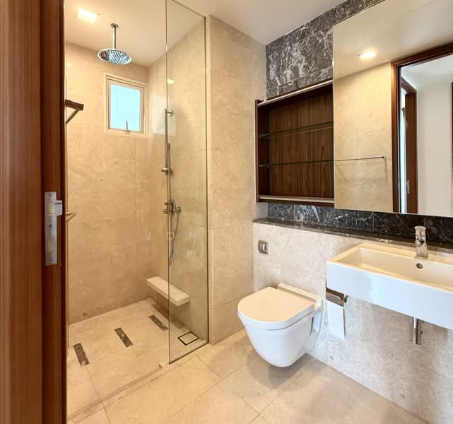 Saint Thomas Suites, 33 St Thomas Walk, 4 Bedrooms, 2,013 sqft, Condominium For Rent, by Joni Tay, 500210882 - Bathroom - PropertyGuru.com.sg