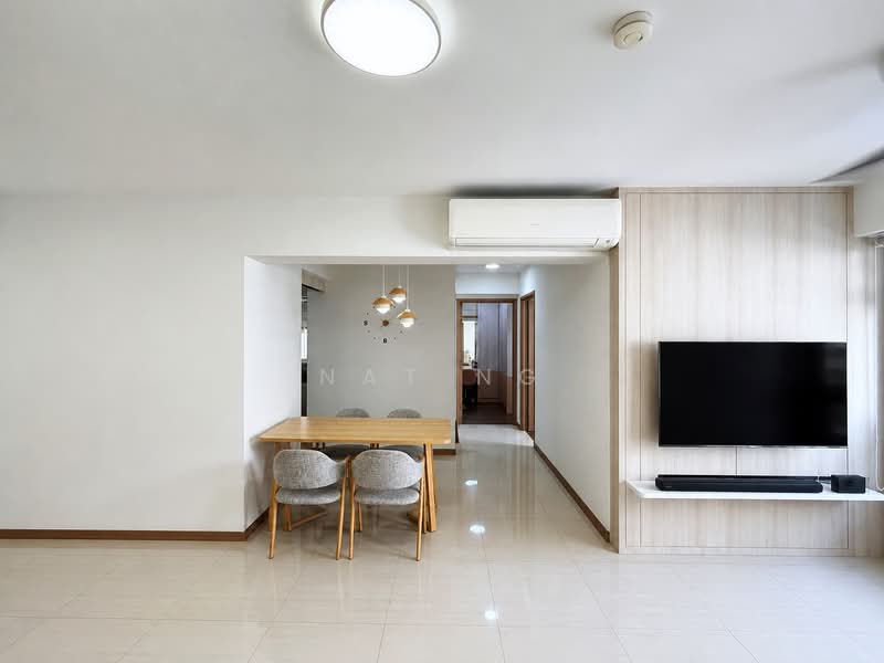 409D Northshore Drive, 409D Northshore Drive, 3 Bedrooms, 1,011 sqft, HDB Flat For Sale, by Nat Ng, 500210885 - Living Room - PropertyGuru.com.sg