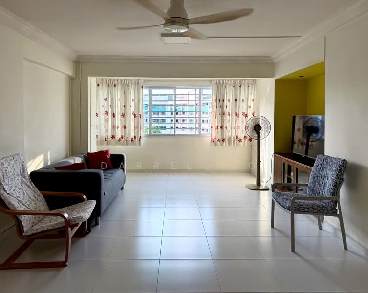 336 Clementi Avenue 2, 336 Clementi Avenue 2, 3 Bedrooms, 1,281 sqft, HDB Flat For Sale, by Darrel Yeo, 500210891 - Living Room - PropertyGuru.com.sg
