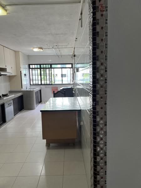 20 Eunos Crescent, 20 Eunos Crescent, 2 Bedrooms, 680 sqft, HDB Flat For Sale, by May Lin, 500210896 - Kitchen - PropertyGuru.com.sg