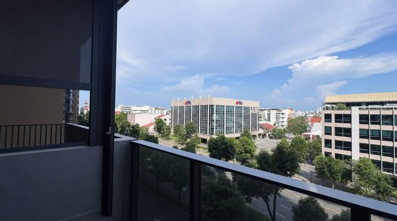 Parc Esta, 910 Sims Avenue, 2 Bedrooms, 635 sqft, Condominium For Sale, by James Kong, 500210900 - Balcony - PropertyGuru.com.sg