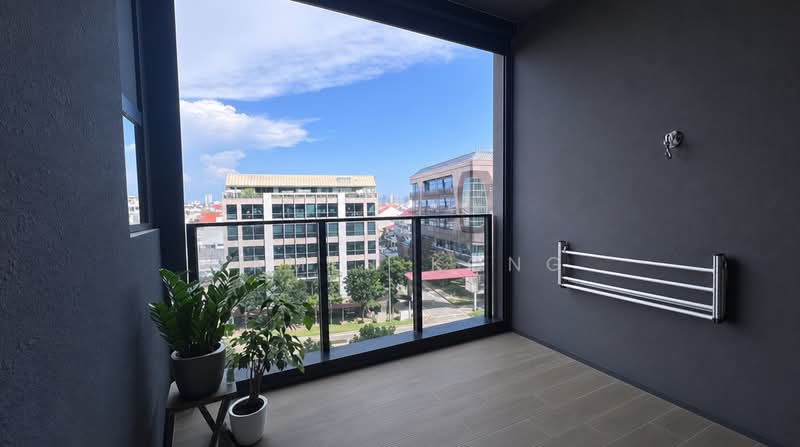 Parc Esta, 910 Sims Avenue, 2 Bedrooms, 635 sqft, Condominium For Sale, by James Kong, 500210900 - Balcony - PropertyGuru.com.sg