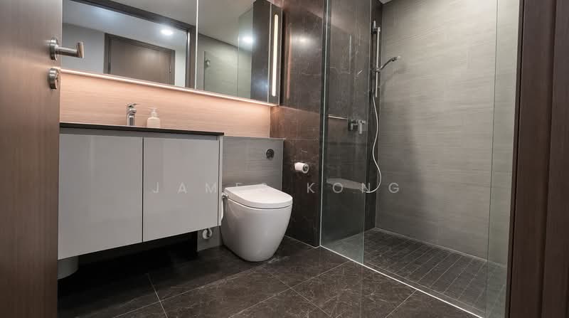 Parc Esta, 910 Sims Avenue, 2 Bedrooms, 635 sqft, Condominium For Sale, by James Kong, 500210900 - Bathroom - PropertyGuru.com.sg