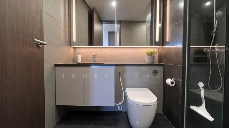 Parc Esta, 910 Sims Avenue, 2 Bedrooms, 635 sqft, Condominium For Sale, by James Kong, 500210900 - Bathroom - PropertyGuru.com.sg
