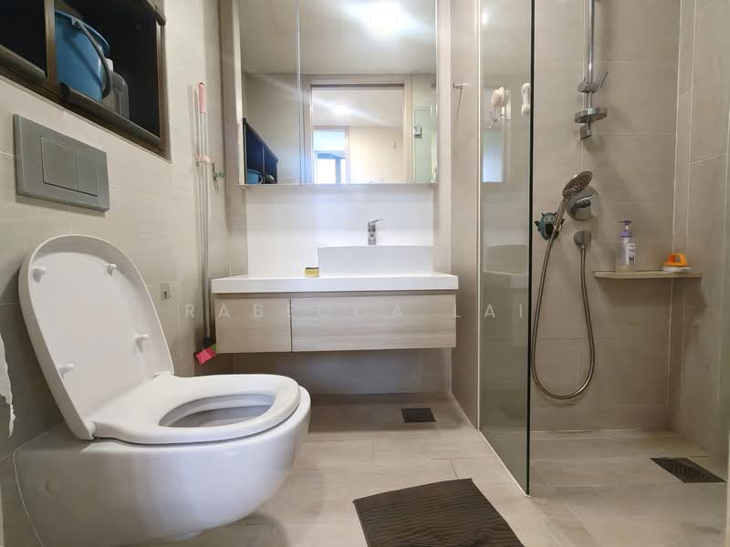 The Panorama, 10 Ang Mo Kio Ave 2, 2 Bedrooms, 700 sqft, Condominium For Rent, by Rabecca Lai, 500210904 - Common Bathroom - PropertyGuru.com.sg