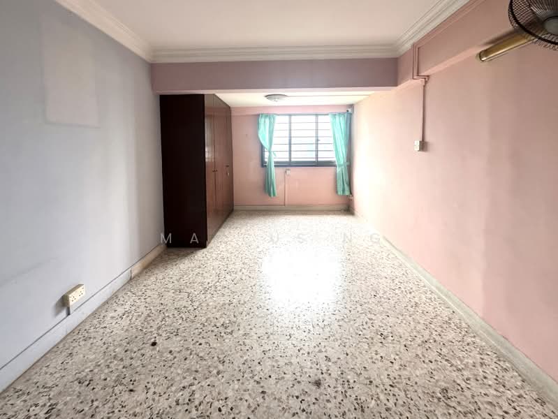 578 Ang Mo Kio Avenue 10, 578 Ang Mo Kio Avenue 10, 2 Bedrooms, 871 sqft, HDB Flat For Sale, by Marcus Ng, 500210921 - Common Bedroom - PropertyGuru.com.sg