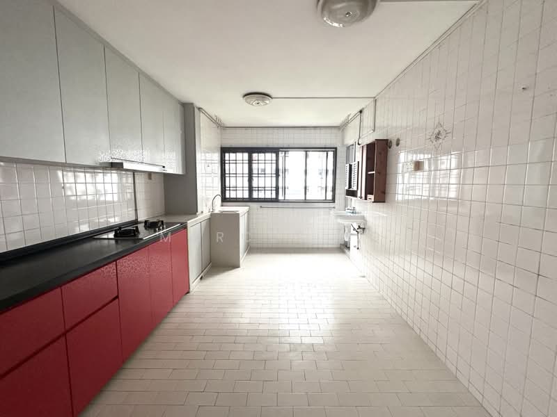 578 Ang Mo Kio Avenue 10, 578 Ang Mo Kio Avenue 10, 2 Bedrooms, 871 sqft, HDB Flat For Sale, by Marcus Ng, 500210921 - Kitchen - PropertyGuru.com.sg