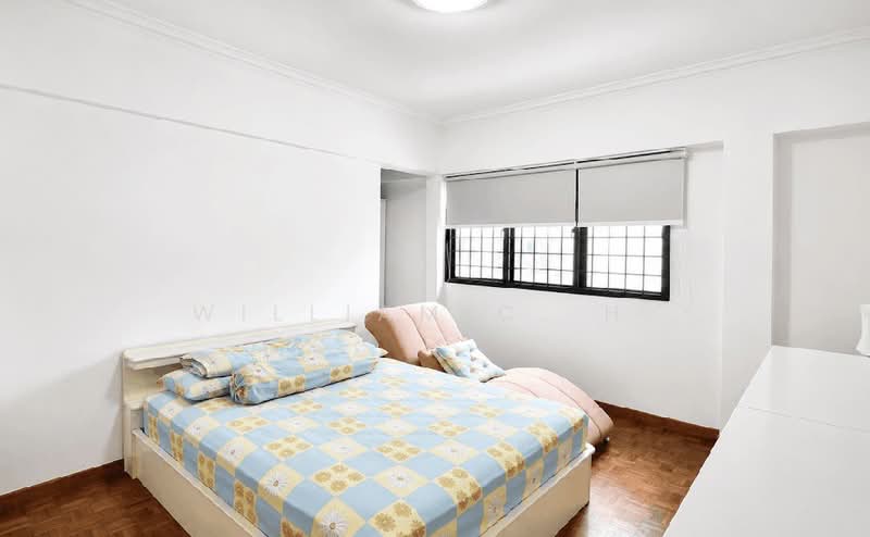 Only $1,6xx PSF D28 Freehold Spacious well maintained Corner Terrace with huge garden, Gerald Drive/Gerald Terrace/Gerald Crescent, 4 Bedrooms, 3,000 sqft, Corner Terrace For Sale, by William C. H., 500210922 - Bedroom - PropertyGuru.com.sg
