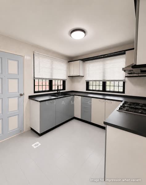 Only $1,6xx PSF D28 Freehold Spacious well maintained Corner Terrace with huge garden, Gerald Drive/Gerald Terrace/Gerald Crescent, Seletar / Yio Chu Kang, 4 Bedrooms, 3,000 sqft, Corner Terrace For Sale, by William C. H., 500210922 - Kitchen - PropertyGuru.com.sg