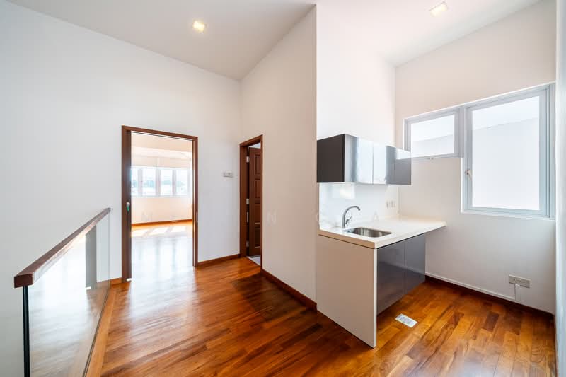 Bridport Avenue, , 7 Bedrooms, 3,700 sqft, Semi-Detached House For Sale, by Melvin Chan, 500210924 - Attic - PropertyGuru.com.sg