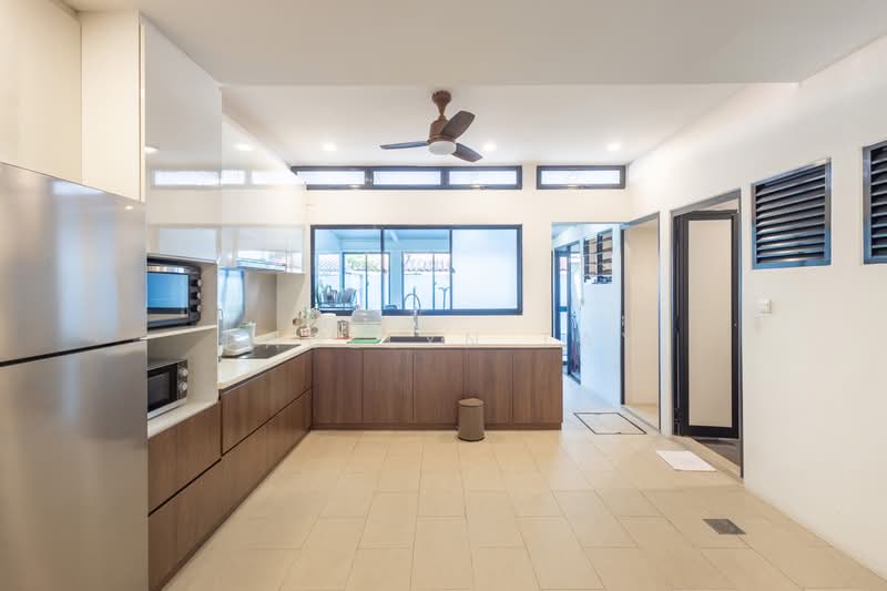 lorong how sun, , 5 Bedrooms, 3,200 sqft, Terraced House For Sale, by Paullyn Tay, 500210929 - Kitchen - PropertyGuru.com.sg