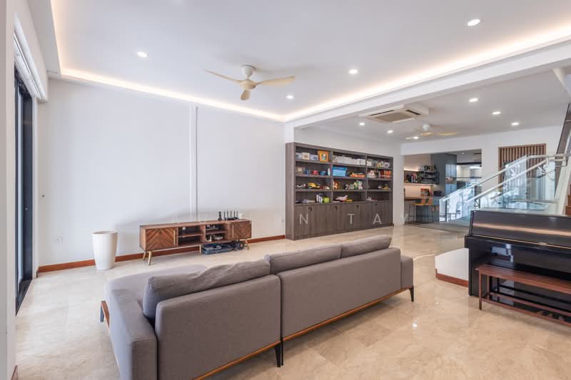 lorong how sun, , 5 Bedrooms, 3,200 sqft, Terraced House For Sale, by Paullyn Tay, 500210929 - Living Room - PropertyGuru.com.sg