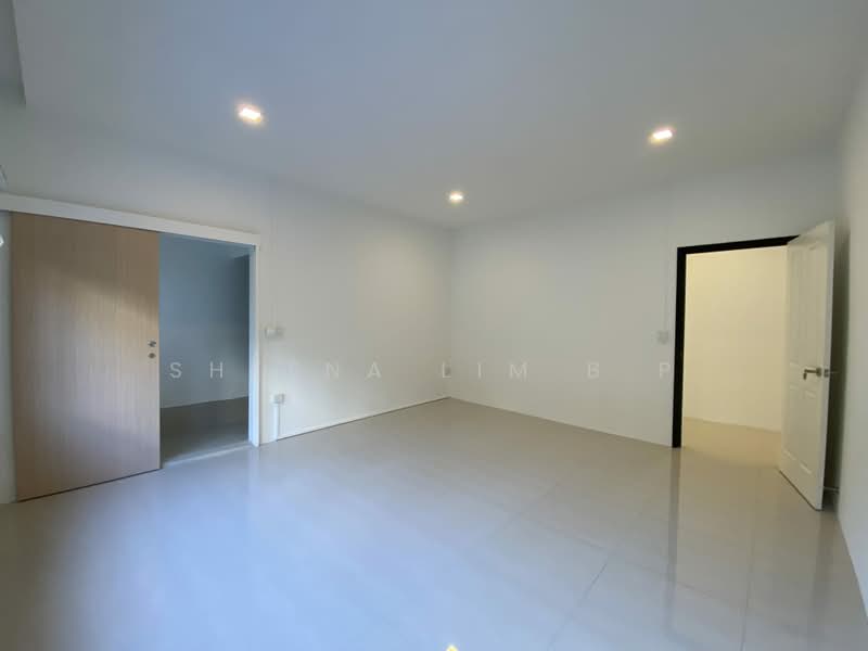 Clacton road, , 5 Bedrooms, 5,300 sqft, Semi-Detached House For Rent, by Sheena Lim B P, 500210931 - Interior - PropertyGuru.com.sg