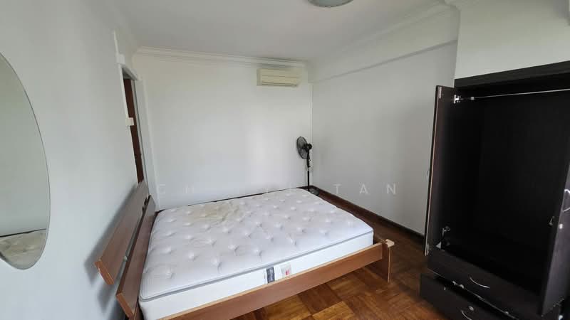 405 Pandan Gardens, 405 Pandan Gardens, Room Rental, 150 sqft, HDB Flat For Rent, by Cheryl Tan, 500210932 - Bedroom - PropertyGuru.com.sg