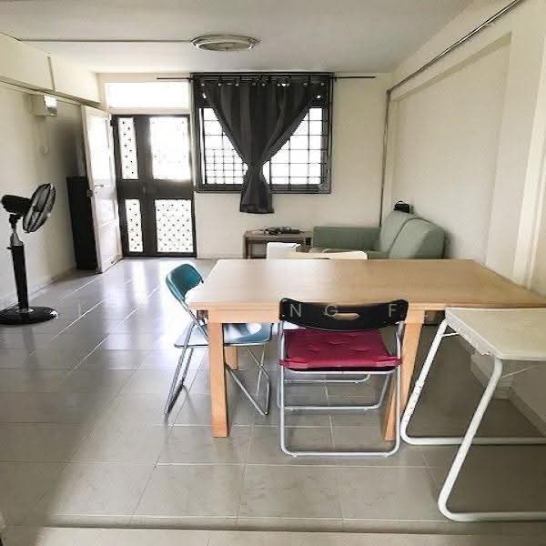 14 Taman Ho Swee, 14 Taman Ho Swee, 2 Bedrooms, 581 sqft, HDB Flat For Sale, by Lee Liang Fei, 500210939 - Living Room - PropertyGuru.com.sg