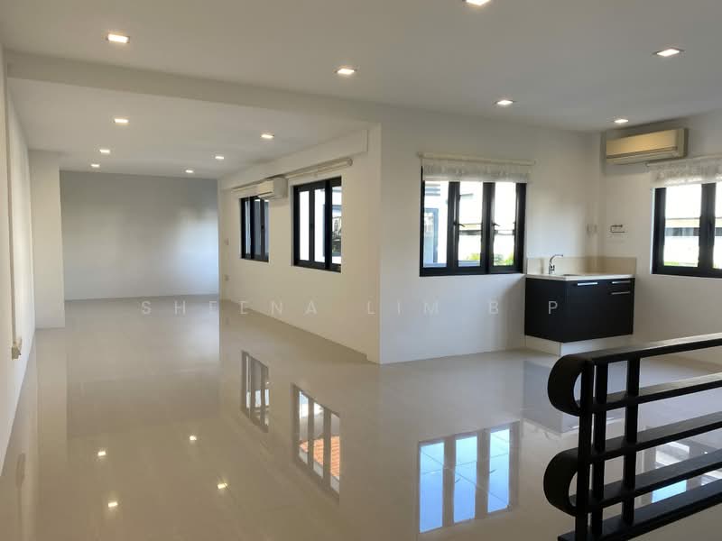 CLACTON ROAD, , 5 Bedrooms, 5,200 sqft, Semi-Detached House For Rent, by Sheena Lim B P, 500210944 - Interior - PropertyGuru.com.sg