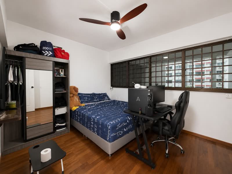 408 Jurong West Street 42, 408 Jurong West Street 42, 4 Bedrooms, 1,496 sqft, HDB Flat For Sale, by Nizam AR, 500210946 - Bedroom - PropertyGuru.com.sg