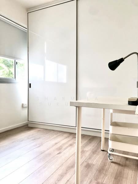18B Holland Drive, 18B Holland Drive, Room Rental, 150 sqft, HDB Flat For Rent, by Sharmila Sukumar, 500210947 - Bedroom - PropertyGuru.com.sg