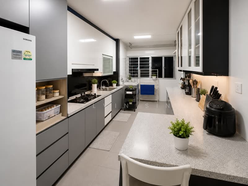 413 Jurong West Street 42, 413 Jurong West Street 42, 3 Bedrooms, 1,119 sqft, HDB Flat For Sale, by Kelvin Sin, 500210950 - Kitchen - PropertyGuru.com.sg