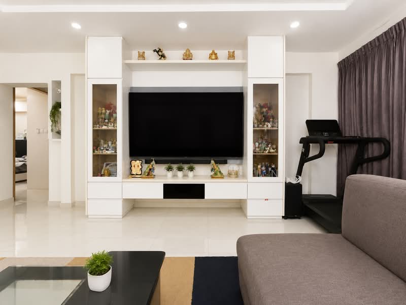 413 Jurong West Street 42, 413 Jurong West Street 42, 3 Bedrooms, 1,119 sqft, HDB Flat For Sale, by Kelvin Sin, 500210950 - Living Room - PropertyGuru.com.sg