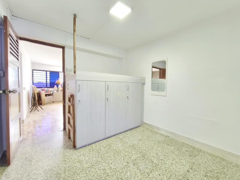 221 Lorong 8 Toa Payoh, 221 Lorong 8 Toa Payoh, 3 Bedrooms, 883 sqft, HDB Flat For Sale, by Li Zhen Tan, 500210959 - Interior - PropertyGuru.com.sg