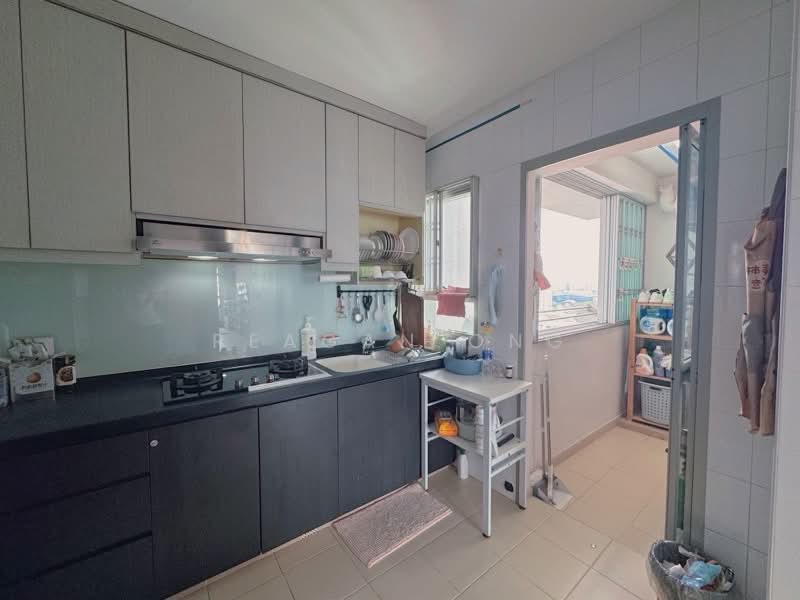 271A Sengkang Central, 271A Sengkang Central, 3 Bedrooms, 1,001 sqft, HDB Flat For Sale, by Reagan Ong, 500210962 - PropertyGuru.com.sg