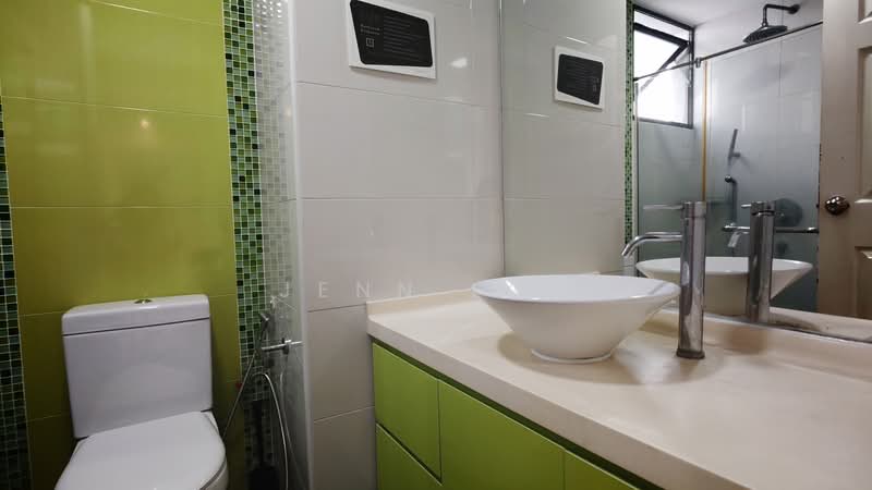 Parc Oasis, 35 Jurong East Avenue 1, 3 Bedrooms, 1,227 sqft, Condominium For Sale, by Jenn Loh, 500210971 - Bathroom - PropertyGuru.com.sg