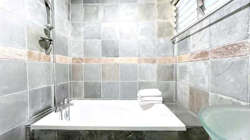 231 Yishun Street 21, 231 Yishun Street 21, Sembawang / Yishun, 3 Bedrooms, 1,055 sqft, HDB Flat For Sale, by Damon Chua, 500210975 - Bathroom - PropertyGuru.com.sg