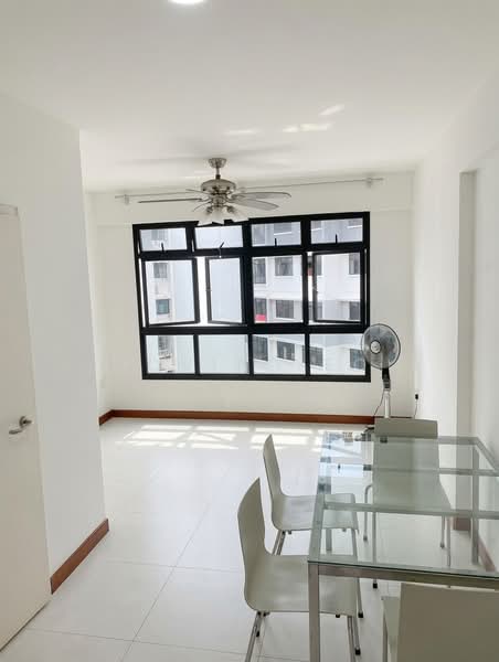547D Segar Road, 547D Segar Road, 2 Bedrooms, 505 sqft, HDB Flat For Sale, by Jovin Yeo, 500210983 - Living Room - PropertyGuru.com.sg