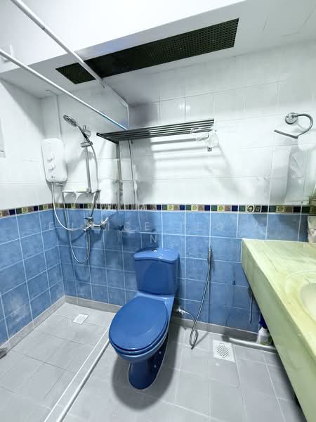 171A Edgedale Plains, 171A Edgedale Plains, 3 Bedrooms, 1,184 sqft, HDB Flat For Sale, by Eunice Teo Y N, 500210990 - Bathroom - PropertyGuru.com.sg