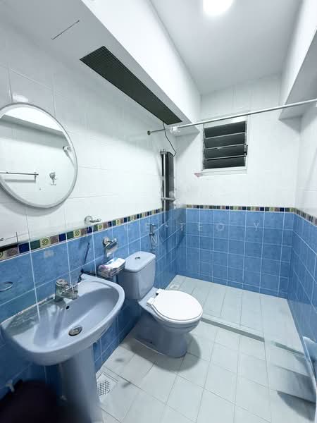171A Edgedale Plains, 171A Edgedale Plains, 3 Bedrooms, 1,184 sqft, HDB Flat For Sale, by Eunice Teo Y N, 500210990 - Bathroom - PropertyGuru.com.sg