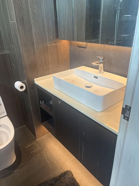 Hume Park I, 3 Hume Avenue, 2 Bedrooms, 904 sqft, Condominium For Sale, by May Goh, 500211002 - Bathroom - PropertyGuru.com.sg