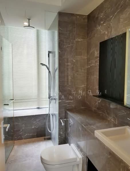 Helios Residences, 17 Cairnhill Circle, 2 Bedrooms, 1,281 sqft, Condominium For Rent, by Yi Yun Shone Zhang, 500211010 - Bathroom - PropertyGuru.com.sg