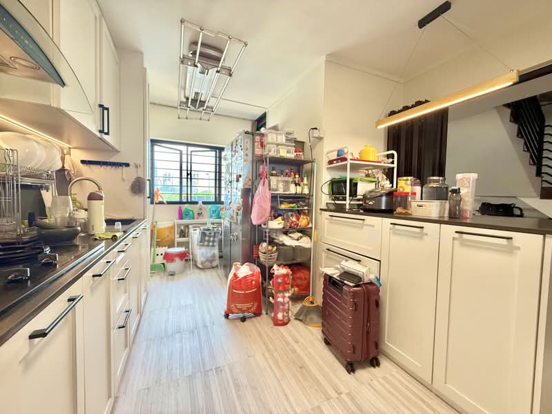 108 Jalan Rajah, 108 Jalan Rajah, 3 Bedrooms, 1,657 sqft, HDB Flat For Sale, by Vienn Leow 廖秀姿, 500211011 - Kitchen - PropertyGuru.com.sg