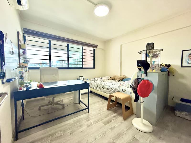 108 Jalan Rajah, 108 Jalan Rajah, 3 Bedrooms, 1,657 sqft, HDB Flat For Sale, by Vienn Leow 廖秀姿, 500211011 - Bedroom - PropertyGuru.com.sg