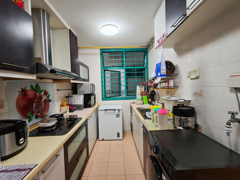 476 Segar Road, 476 Segar Road, Dairy Farm / Bukit Panjang / Choa Chu Kang, 3 Bedrooms, 1,184 sqft, HDB Flat For Sale, by Aizah Ismail, 500211016 - Kitchen - PropertyGuru.com.sg