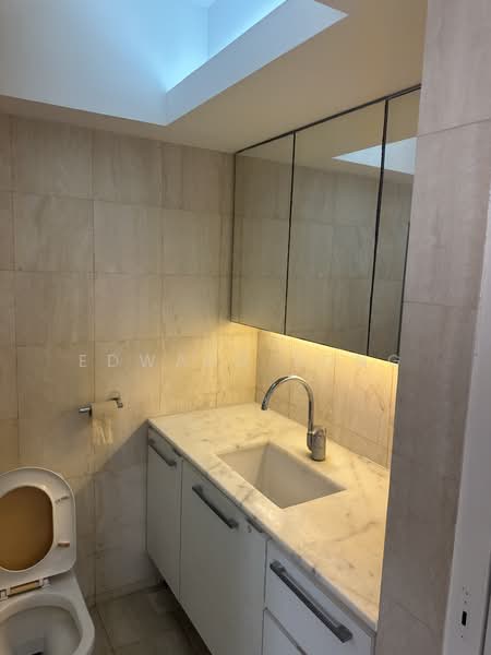 248 Compassvale Road, 248 Compassvale Road, 2 Bedrooms, 1,184 sqft, HDB Flat For Rent, by Edward Yong, 500211018 - Bathroom - PropertyGuru.com.sg